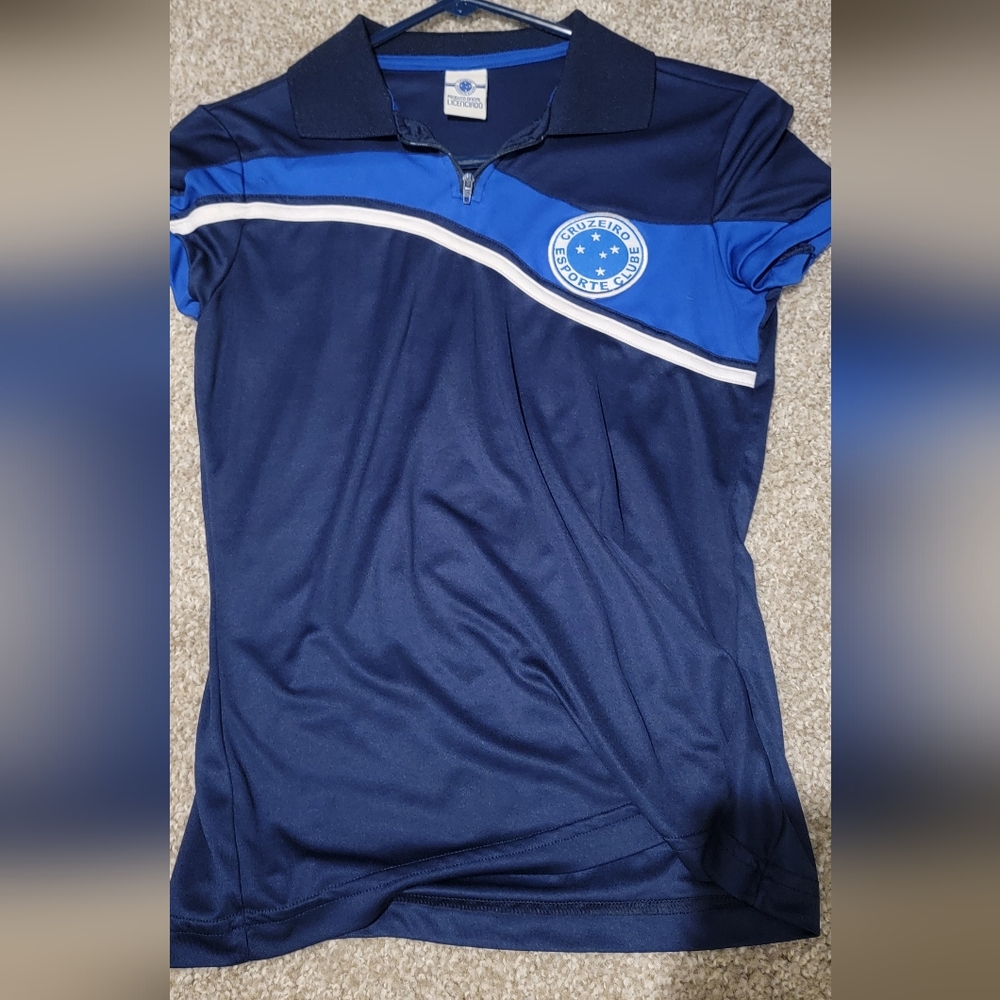 Cruzeiro Women's Shirt size small